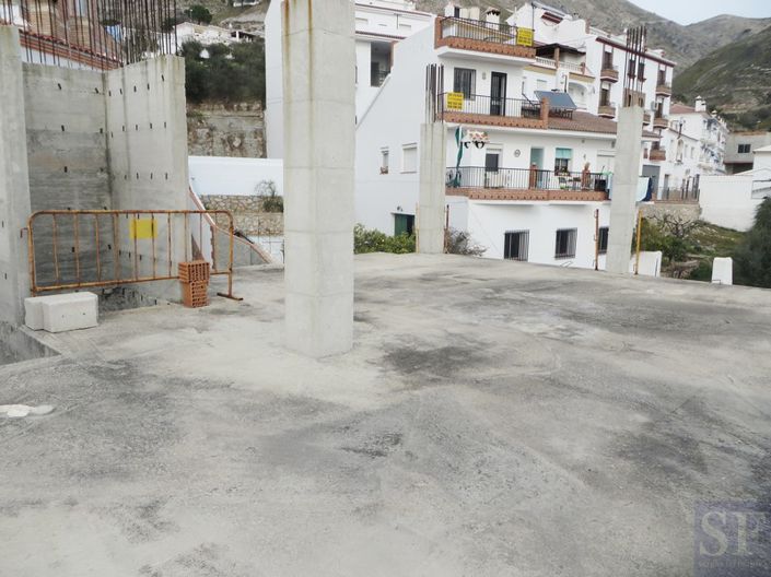 Image No.2-Townhouse for sale