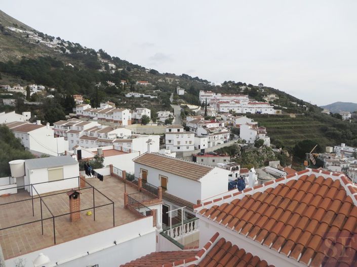 Image No.8-Townhouse for sale