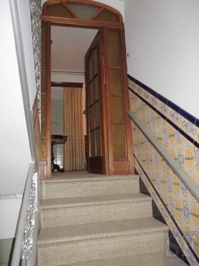 Image No.11-10 Bed Townhouse for sale