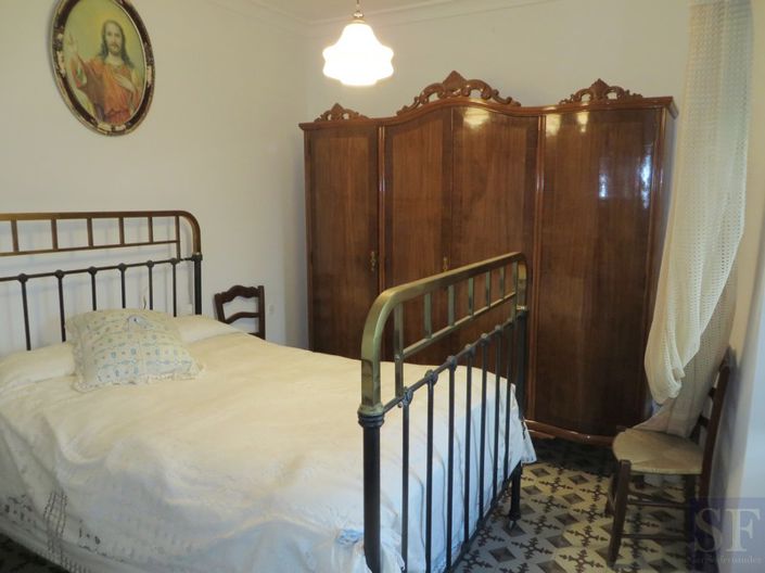 Image No.7-10 Bed Townhouse for sale