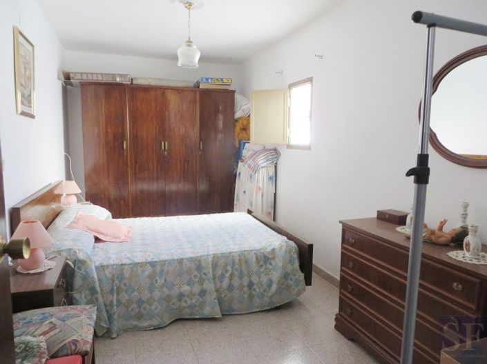 Image No.5-3 Bed Townhouse for sale