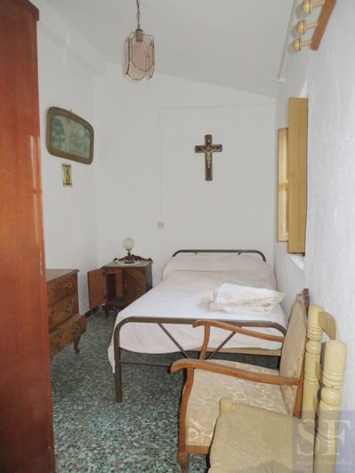 Image No.5-3 Bed Townhouse for sale