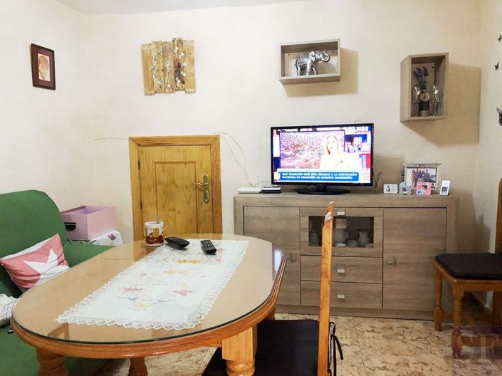 Image No.2-3 Bed Townhouse for sale