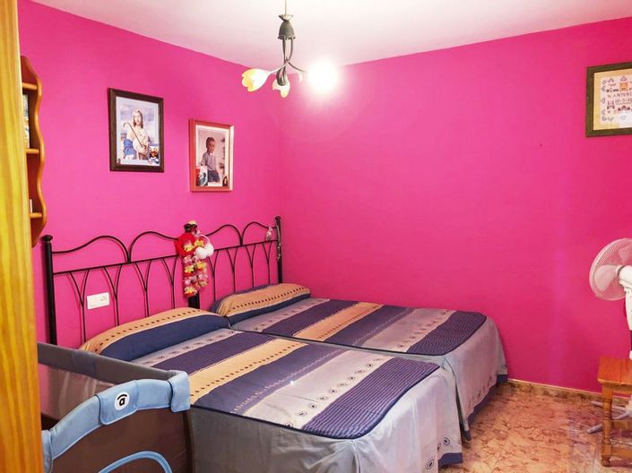 Image No.6-3 Bed Townhouse for sale