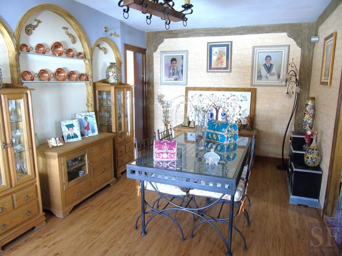 Image No.4-3 Bed Townhouse for sale