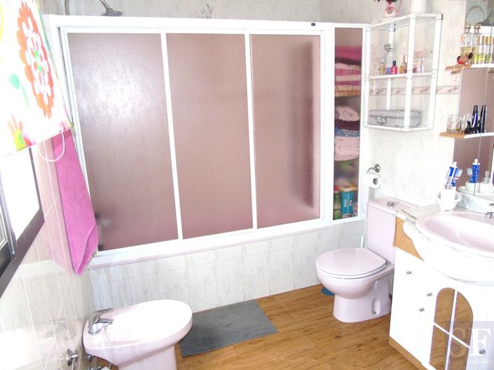 Image No.7-3 Bed Townhouse for sale