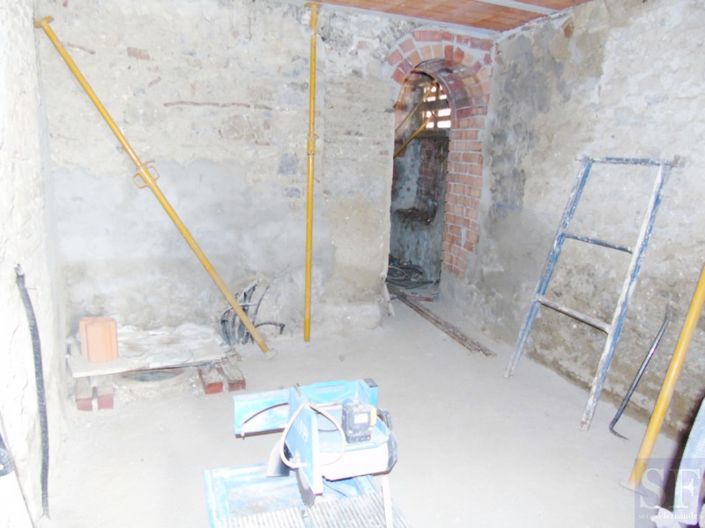 Image No.2-Townhouse for sale