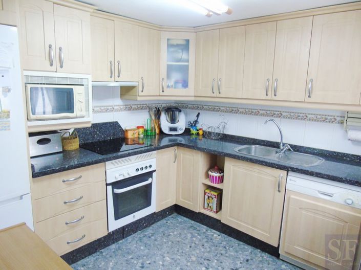 Image No.3-3 Bed Townhouse for sale