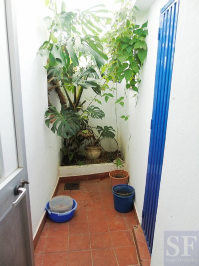 Image No.6-2 Bed Townhouse for sale