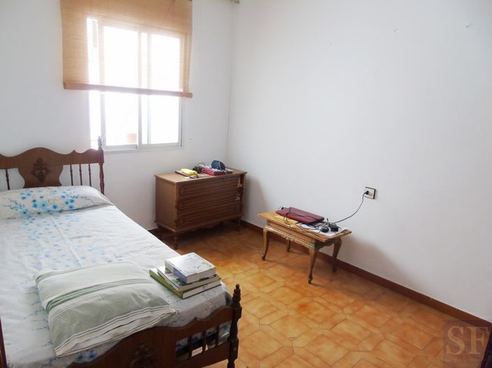 Image No.8-2 Bed Townhouse for sale