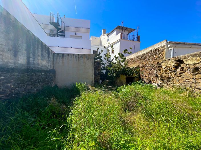 Image No.14-4 Bed Townhouse for sale