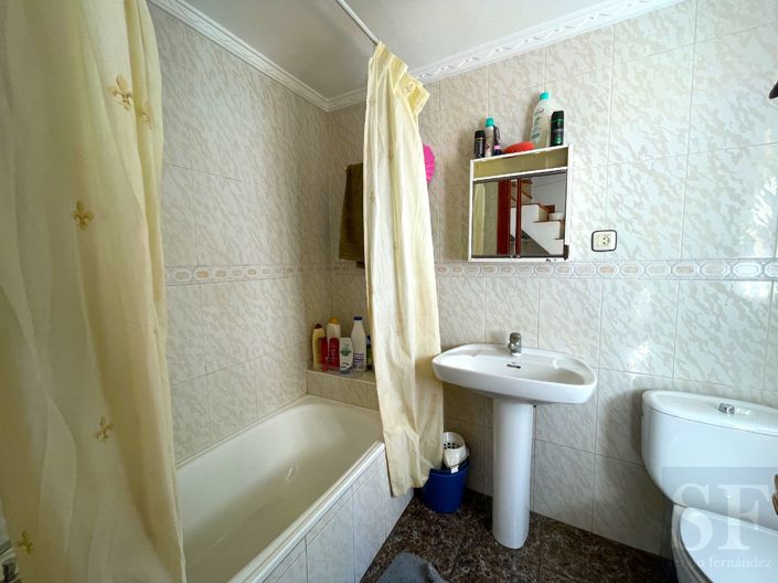 Image No.9-4 Bed Townhouse for sale