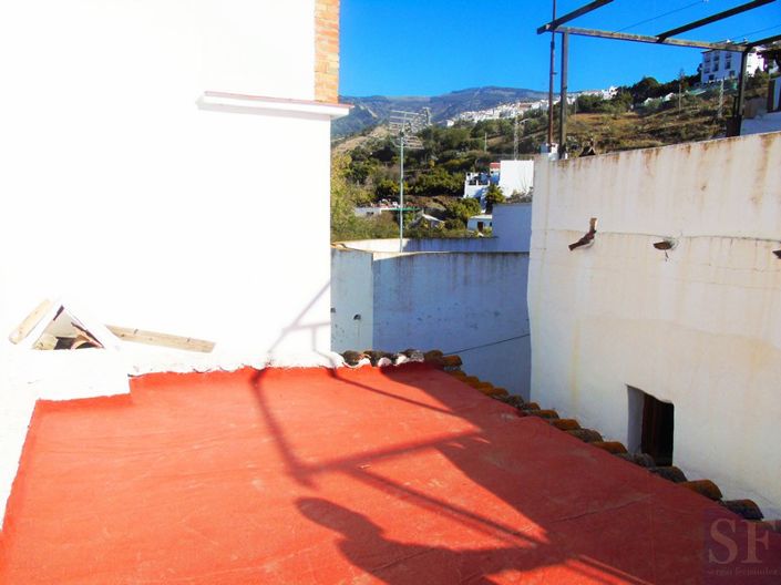 Image No.11-1 Bed Townhouse for sale