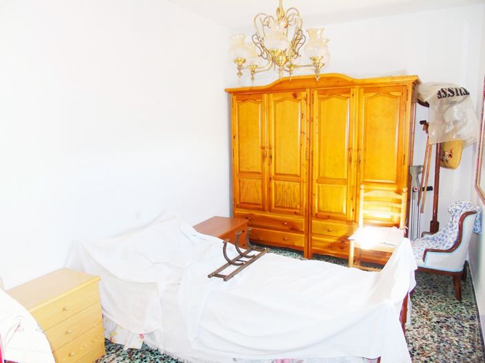 Image No.5-3 Bed Townhouse for sale