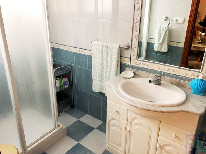 Image No.6-3 Bed Townhouse for sale