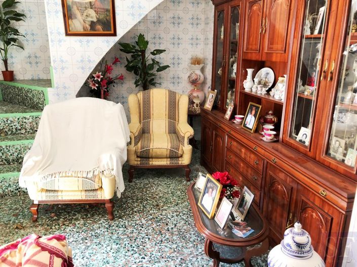 Image No.4-2 Bed Townhouse for sale