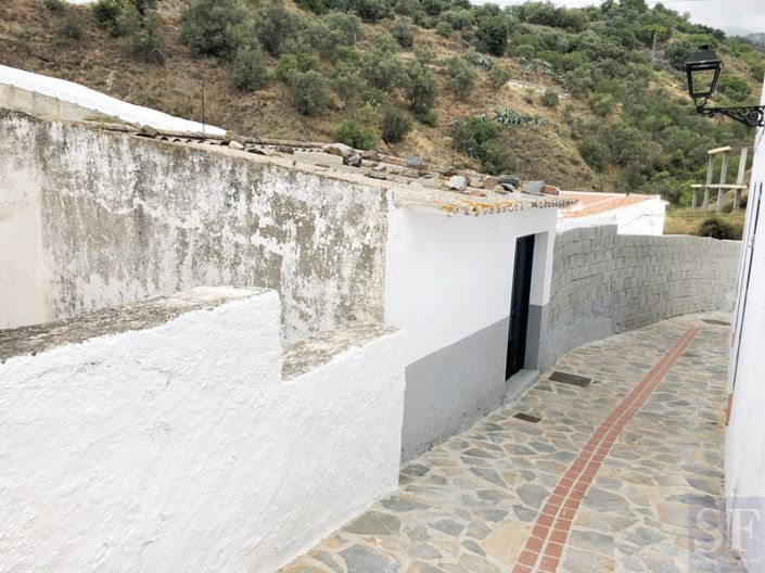 Image No.6-Townhouse for sale