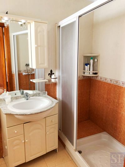 Image No.4-4 Bed Townhouse for sale