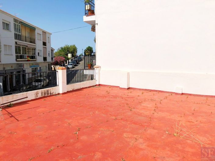 Image No.11-3 Bed Townhouse for sale