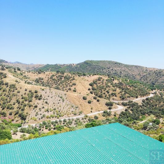 Image No.13-5 Bed Townhouse for sale