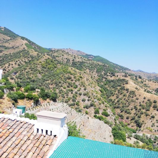 Image No.14-5 Bed Townhouse for sale