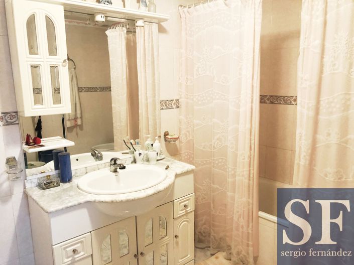 Image No.7-4 Bed Townhouse for sale