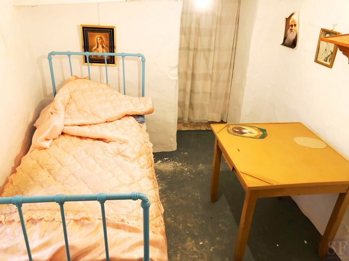 Image No.10-5 Bed Townhouse for sale