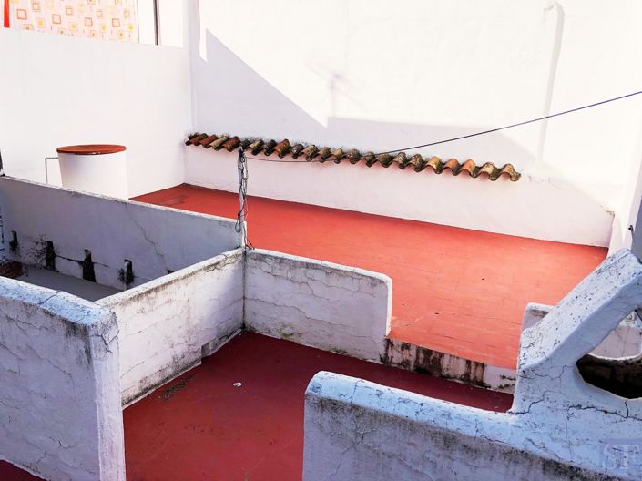 Image No.12-5 Bed Townhouse for sale