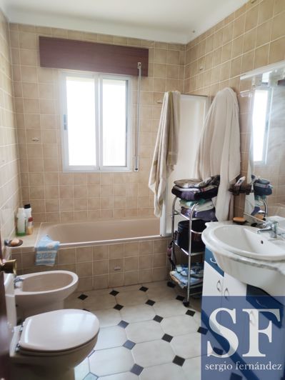 Image No.11-4 Bed Townhouse for sale