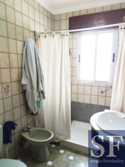 Image No.12-4 Bed Townhouse for sale