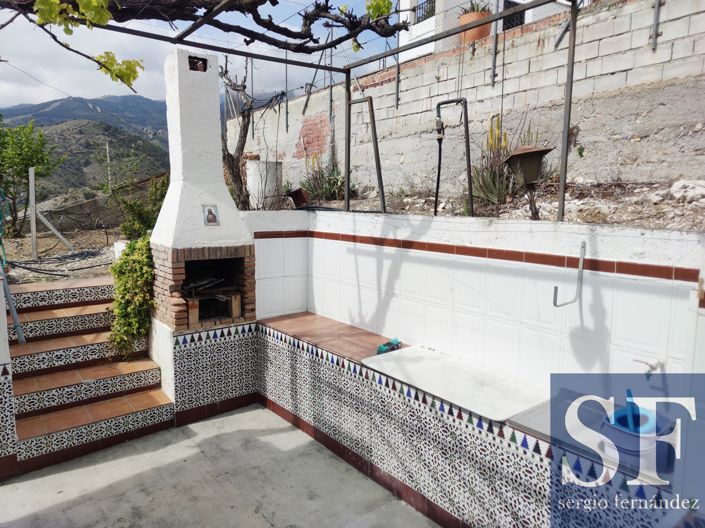 Image No.16-4 Bed Townhouse for sale