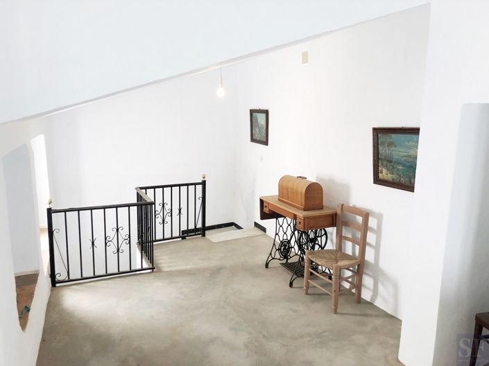 Image No.18-3 Bed Townhouse for sale