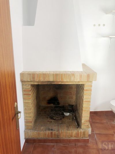 Image No.13-3 Bed Townhouse for sale