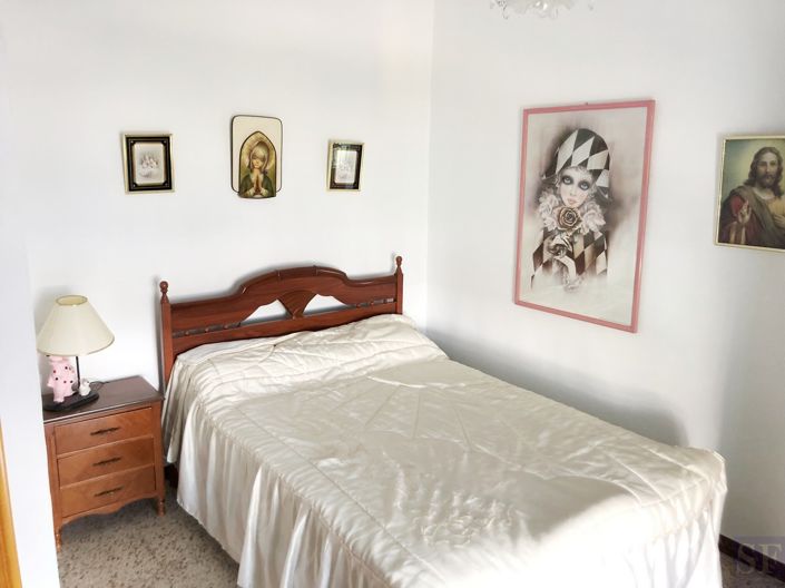 Image No.6-7 Bed Townhouse for sale