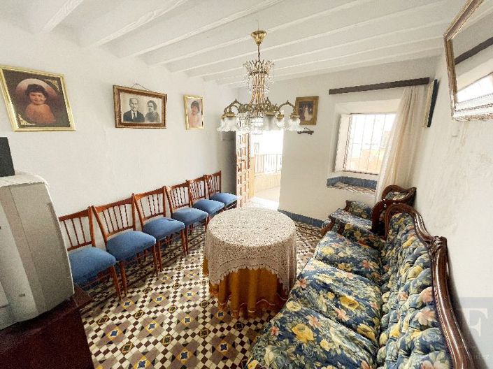 Image No.4-3 Bed Townhouse for sale