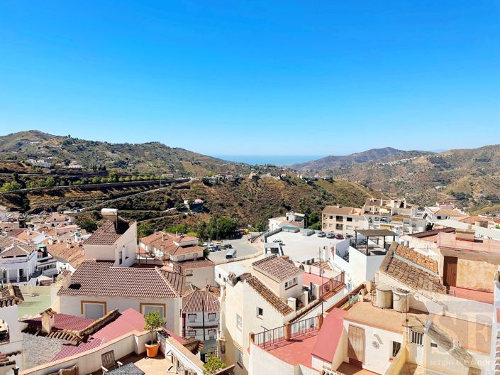 Image No.12-3 Bed Townhouse for sale