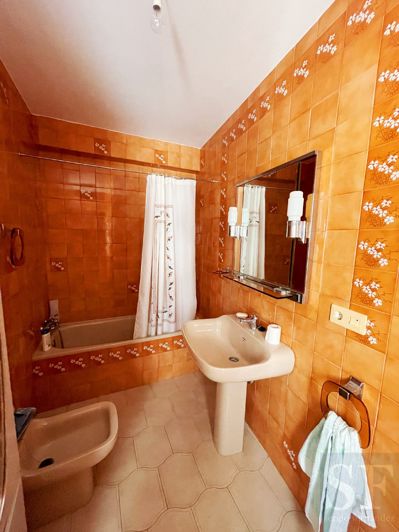 Image No.6-3 Bed Townhouse for sale