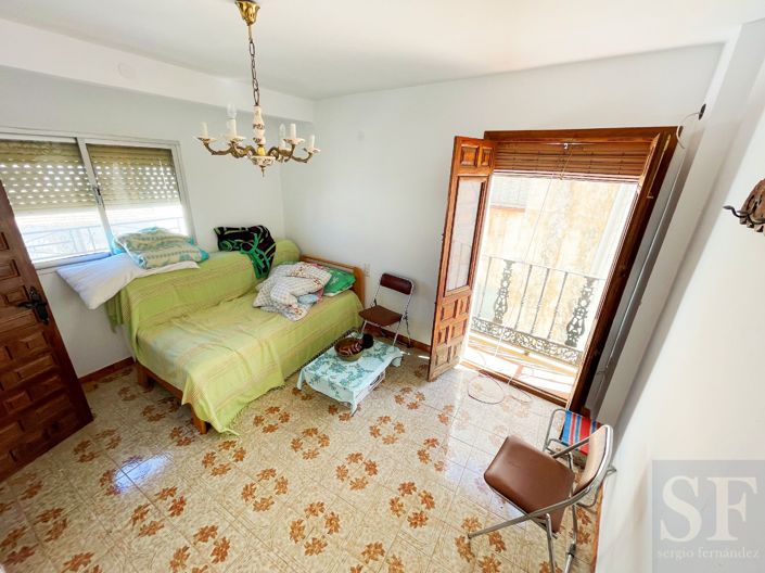 Image No.8-3 Bed Townhouse for sale