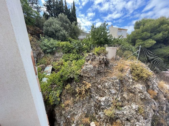 Image No.17-3 Bed Townhouse for sale