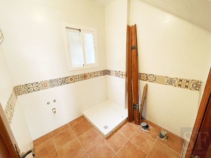 Image No.4-3 Bed Townhouse for sale