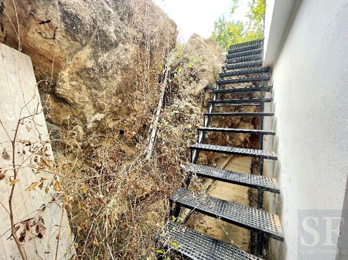 Image No.5-3 Bed Townhouse for sale