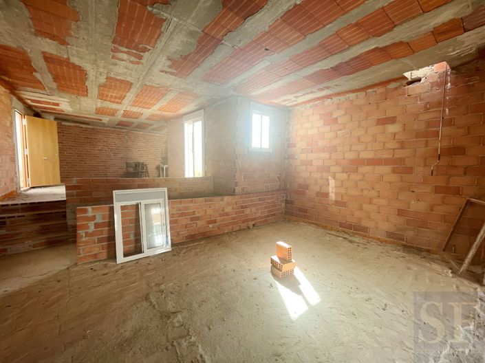 Image No.10-Townhouse for sale