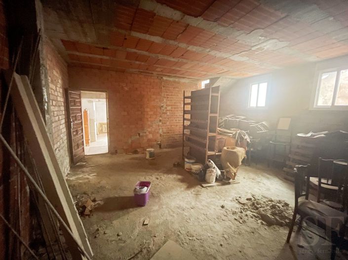 Image No.5-Townhouse for sale