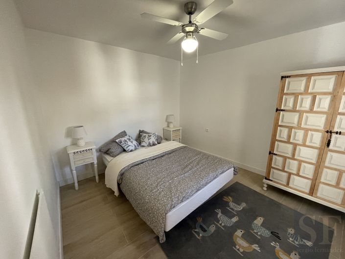 Image No.13-2 Bed Townhouse for sale