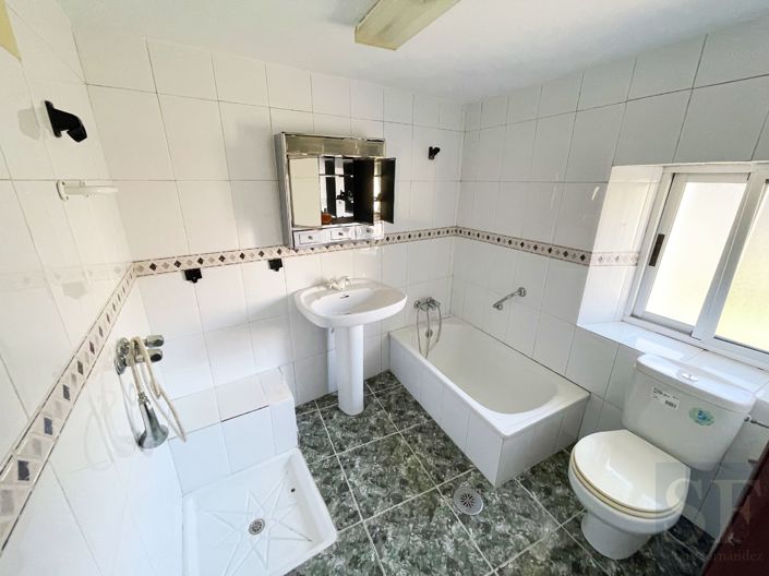 Image No.9-4 Bed Townhouse for sale