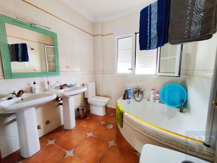 Image No.14-4 Bed Villa for sale