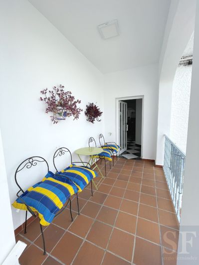 Image No.2-2 Bed Townhouse for sale