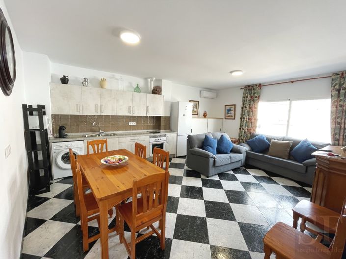 Image No.3-2 Bed Townhouse for sale