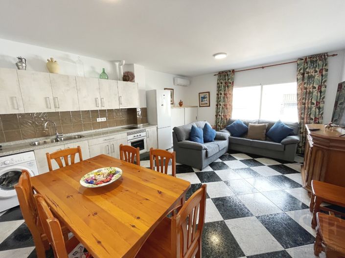 Image No.4-2 Bed Townhouse for sale