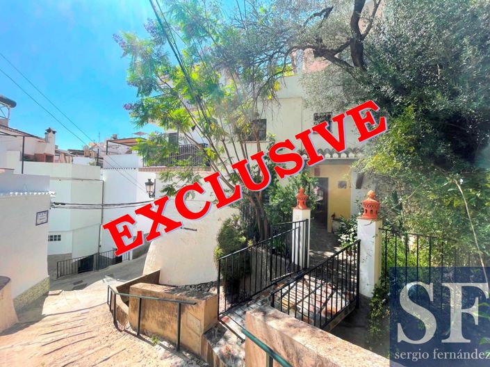Image No.1-3 Bed Townhouse for sale